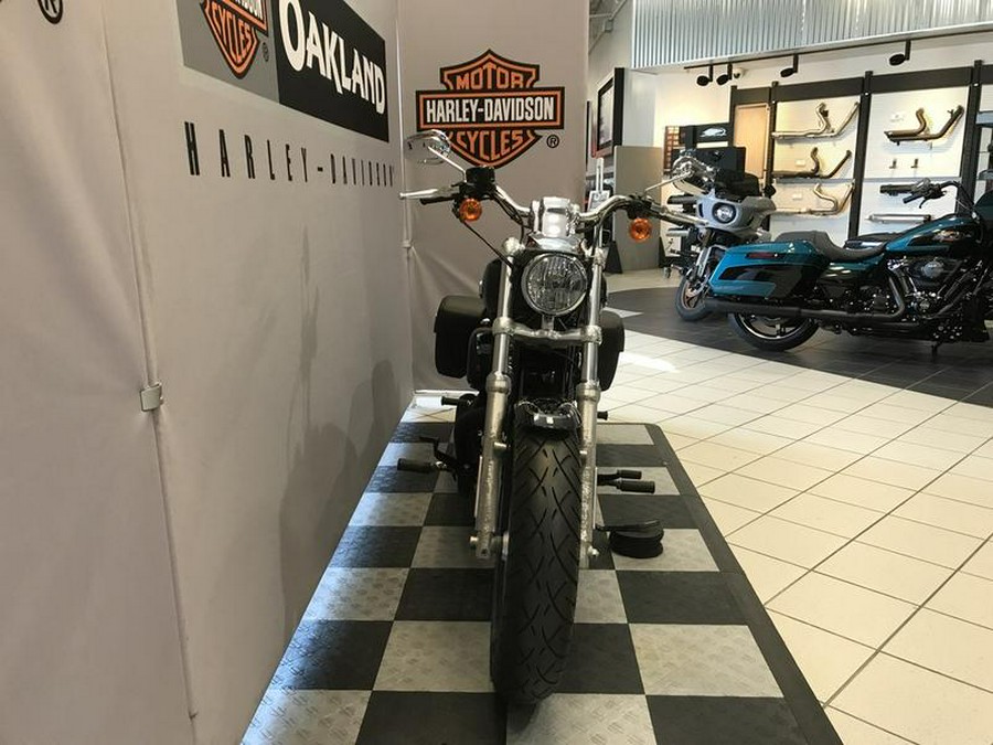 2014 Harley-Davidson® XL1200C - Sportster® 1200 Custom