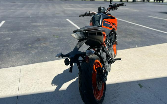 2022 KTM 200 Duke