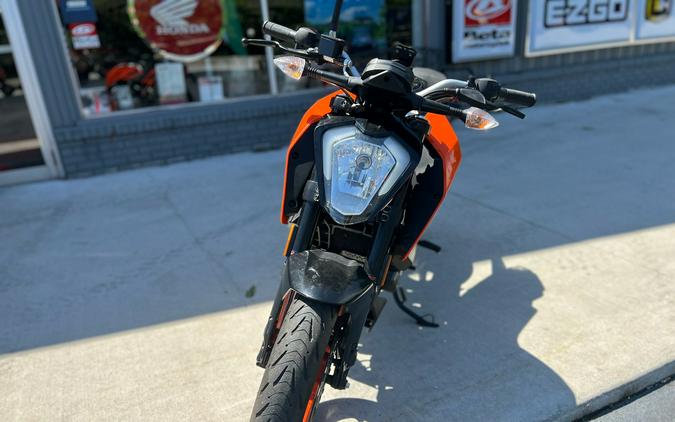 2022 KTM 200 Duke