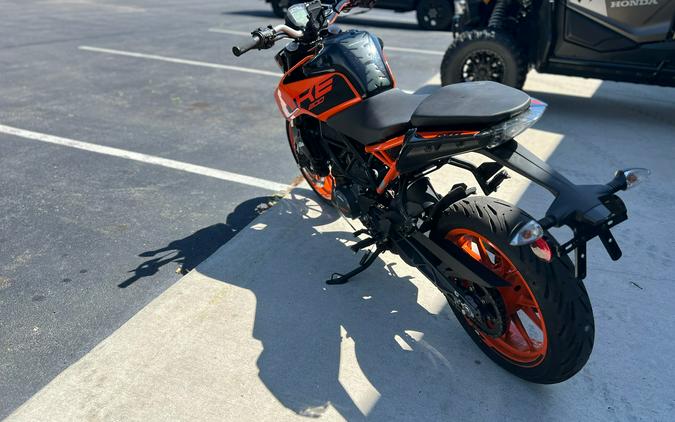 2022 KTM 200 Duke