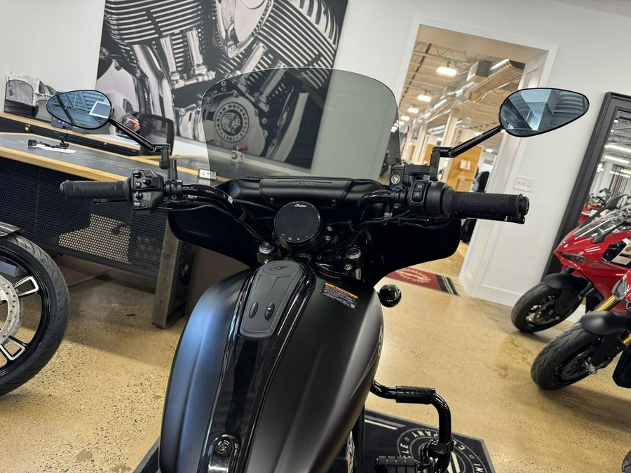 2025 Indian Motorcycle® Super Scout® Black Metallic