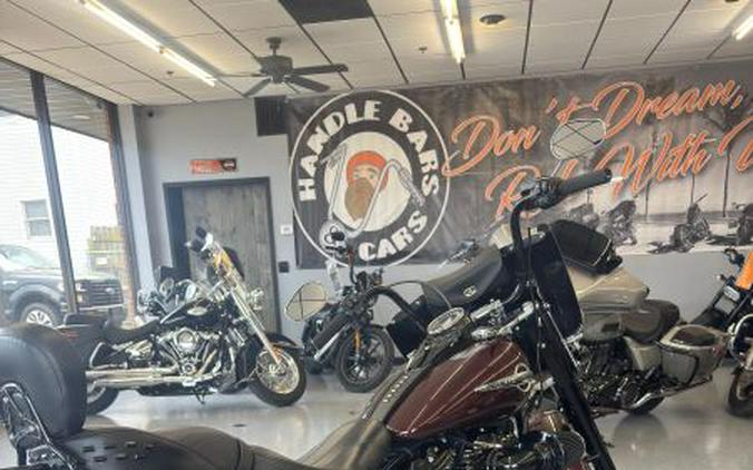 2018 Harley-Davidson FLHCS Heritage Classic 114