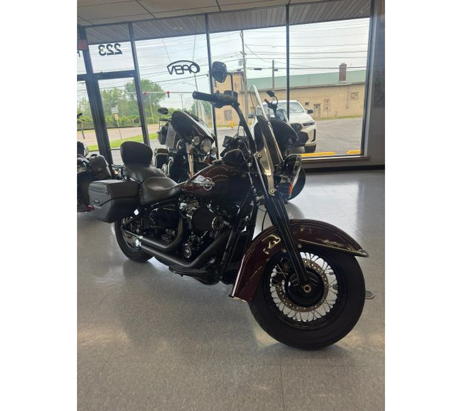 2018 Harley-Davidson FLHCS Heritage Classic 114