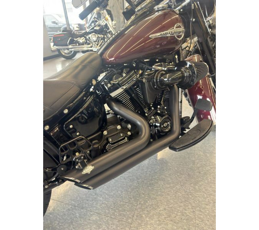 2018 Harley-Davidson FLHCS Heritage Classic 114