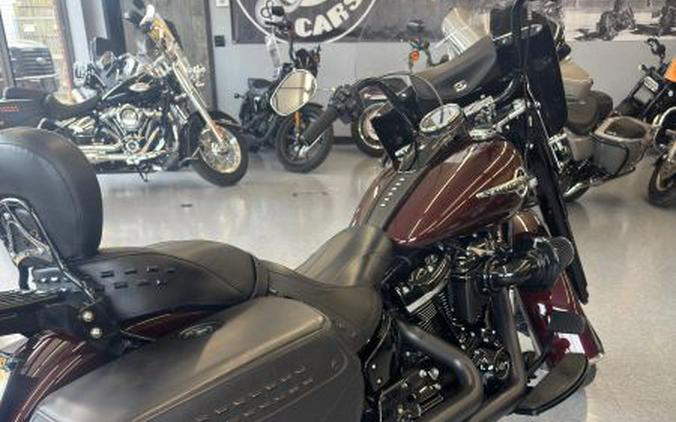 2018 Harley-Davidson FLHCS Heritage Classic 114