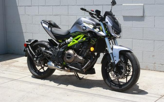 2023 QJMotor SRK400 ABS