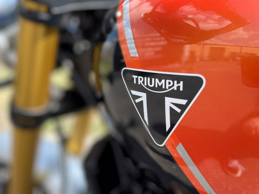 2024 Triumph Scrambler 1200 XE Baja Orange / Phantom Black