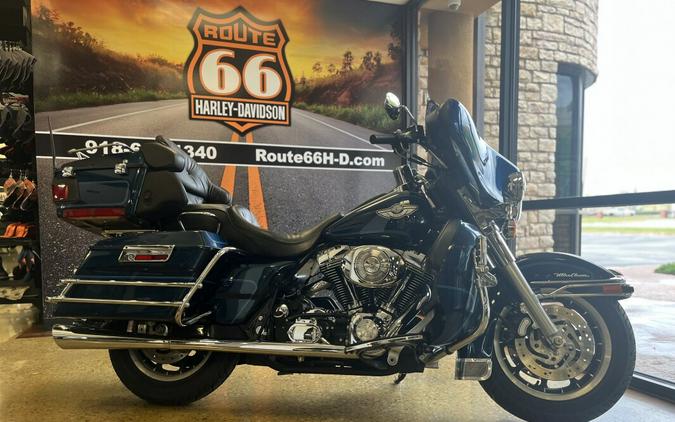 2003 Harley-Davidson Electra Glide® Ultra Classic® BLACK SOLID SPECIAL