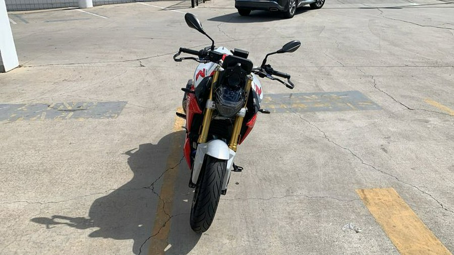 2021 BMW F 900 R