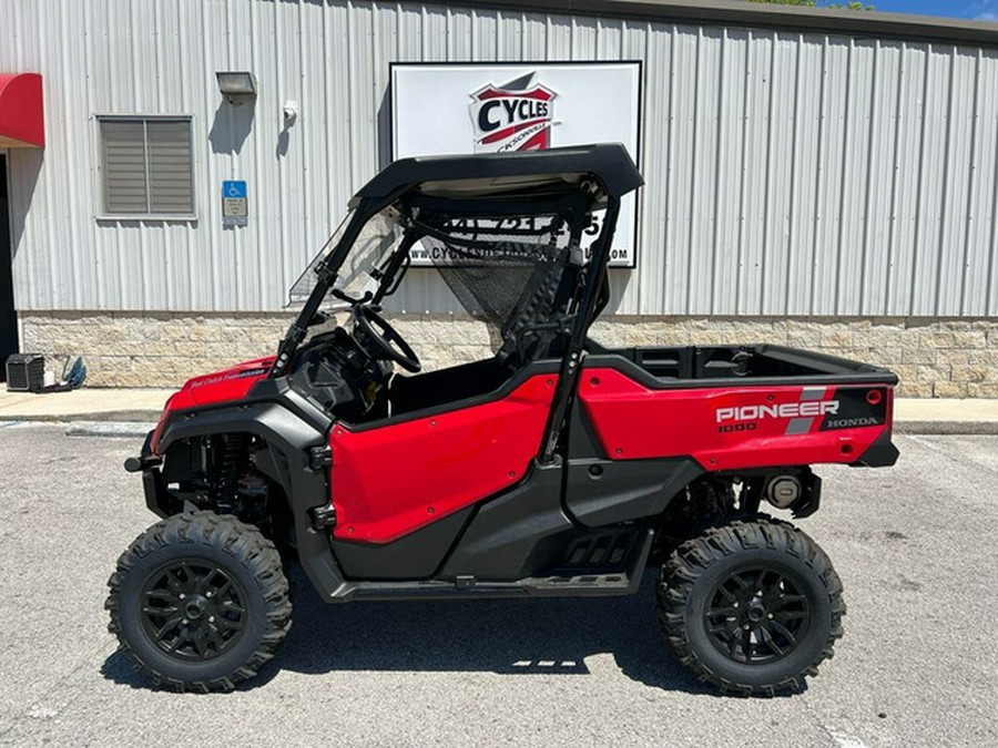 2025 Honda Pioneer 1000 Deluxe