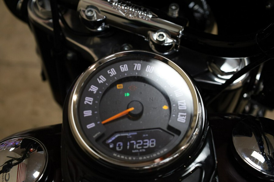 FLHCS 2021 Heritage Classic 114