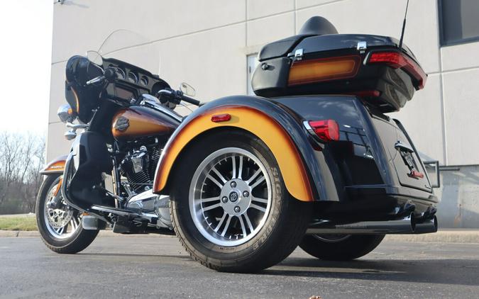 2024 Harley-Davidson Tri Glide Ultra FLHTCUTG