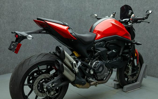 2024 DUCATI MONSTER PLUS