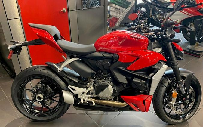 2024 Ducati Streetfighter V2 Red