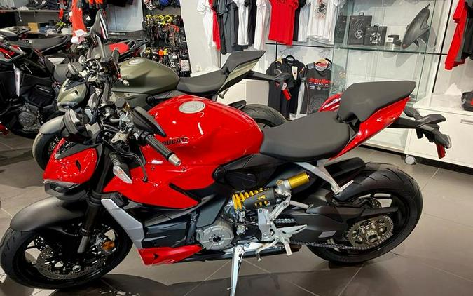 2024 Ducati Streetfighter V2 Red