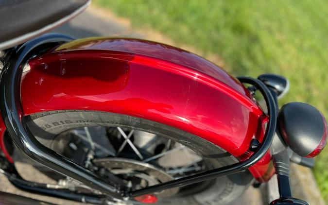 2022 Triumph Bonneville Bobber Gold Line Carnival Red/Sapphire