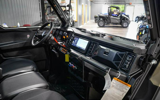 2026 Can-Am Defender MAX Limited HD11