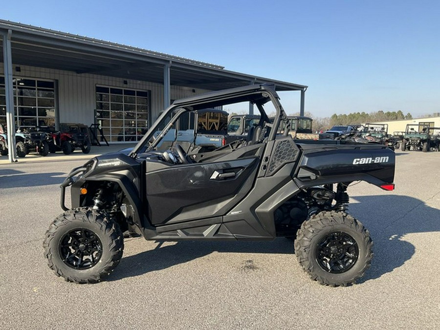2026 Can-Am Commander XT 700