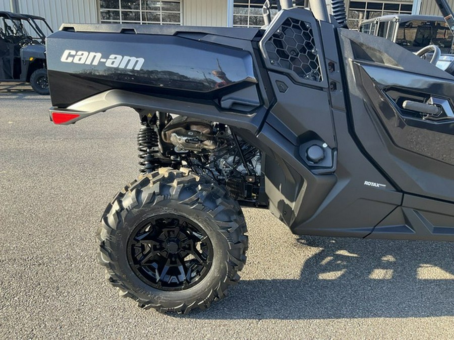 2026 Can-Am Commander XT 700