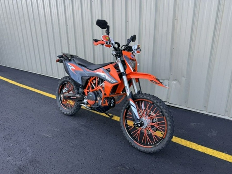 2022 KTM 690 Enduro R