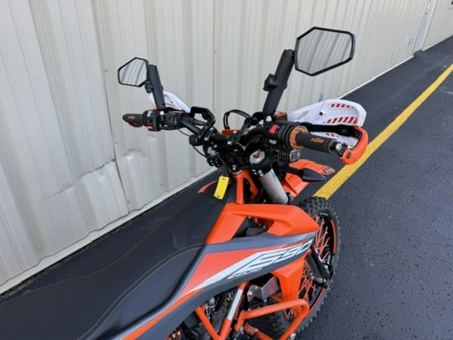 2022 KTM 690 Enduro R