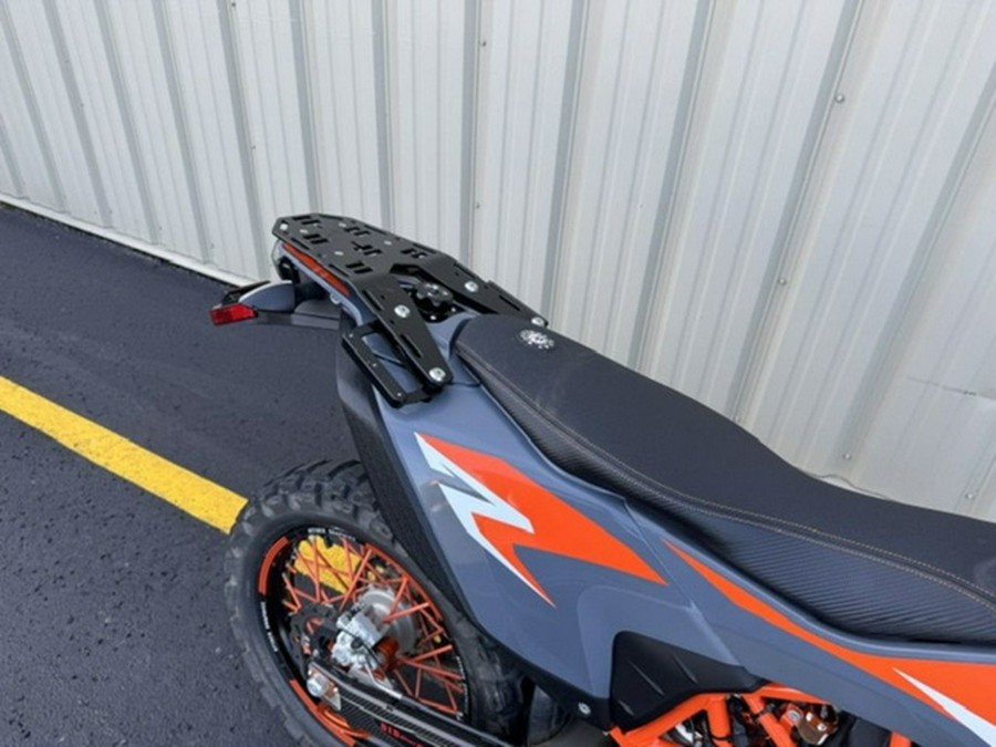 2022 KTM 690 Enduro R