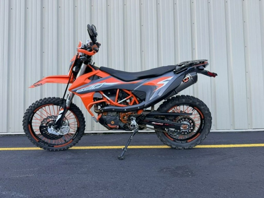 2022 KTM 690 Enduro R