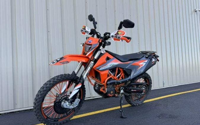 2022 KTM 690 Enduro R