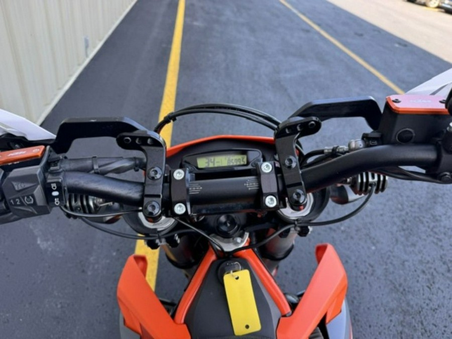 2022 KTM 690 Enduro R