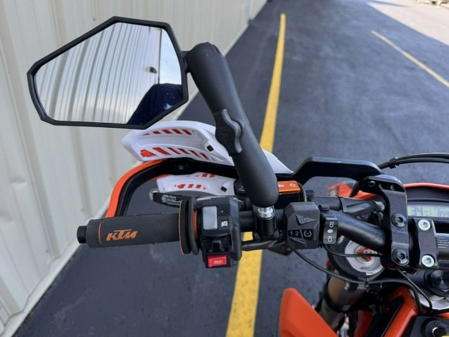2022 KTM 690 Enduro R