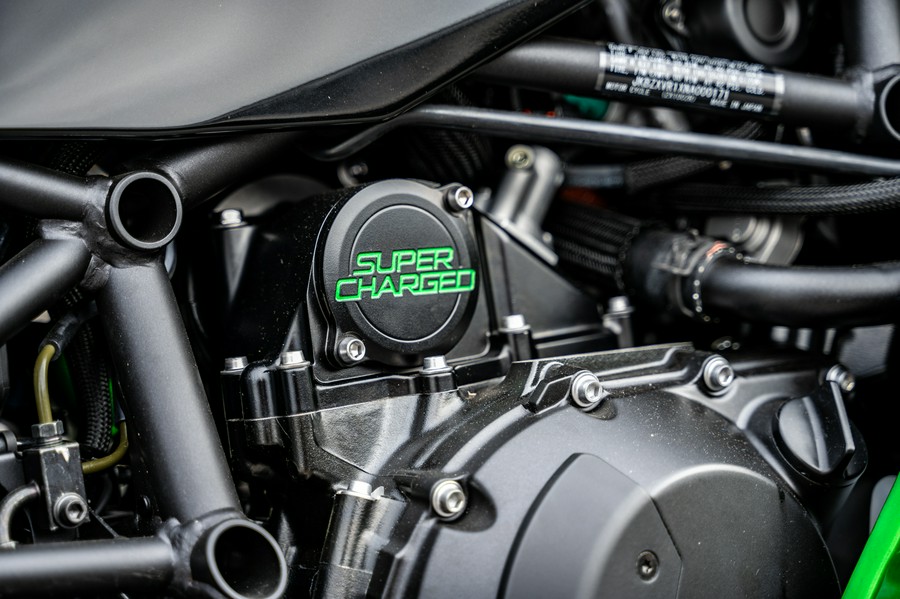 2022 Kawasaki Ninja® H2® SX SE