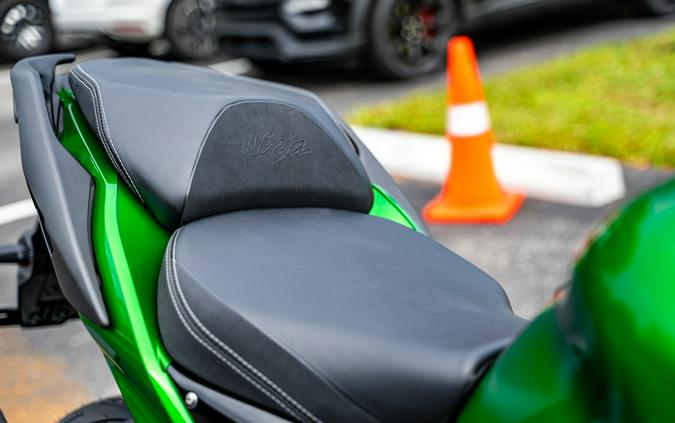 2022 Kawasaki Ninja® H2® SX SE