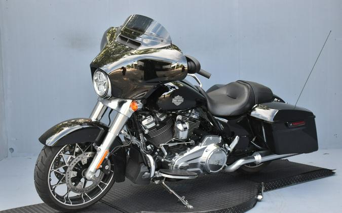 2022 Harley-Davidson Street Glide Special