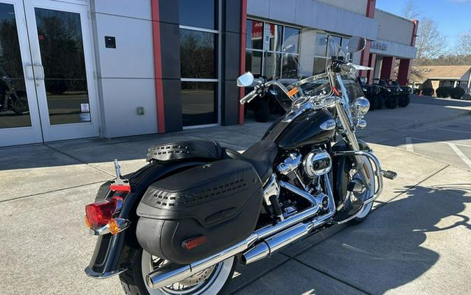 2024 Harley-Davidson Softail FLHCS - Heritage Classic