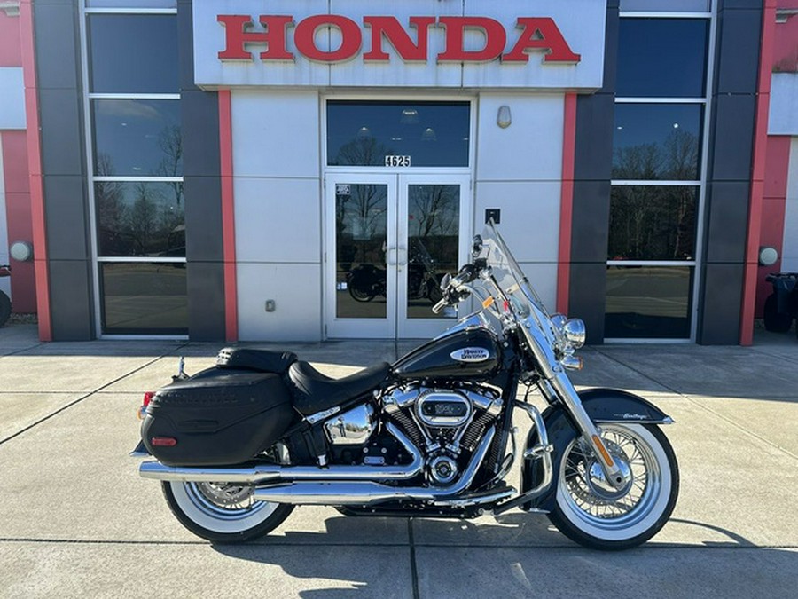 2024 Harley-Davidson Softail FLHCS - Heritage Classic