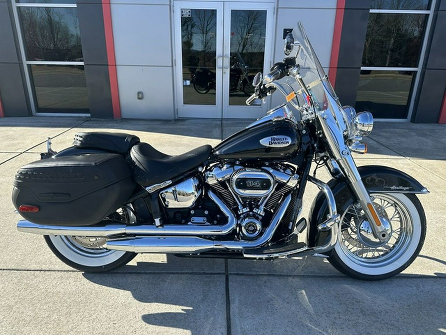 2024 Harley-Davidson Softail FLHCS - Heritage Classic