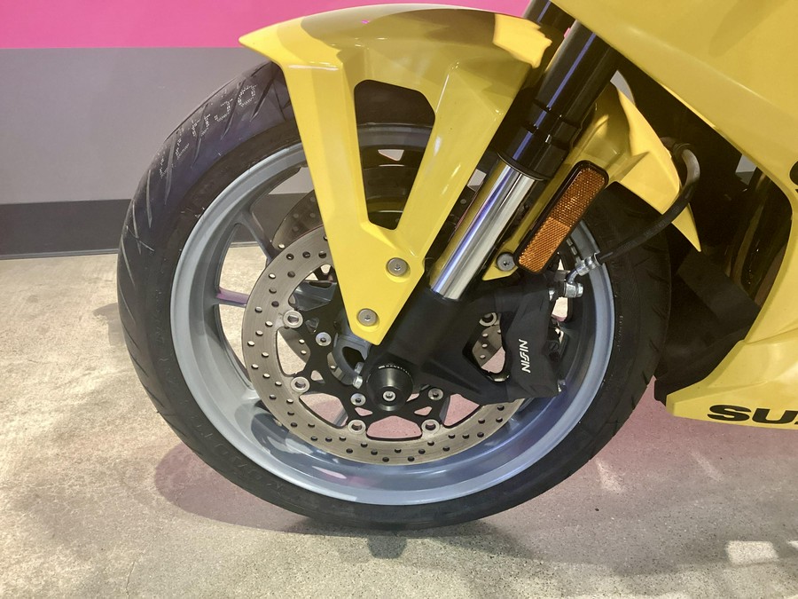 2025 Suzuki Gsx-8r