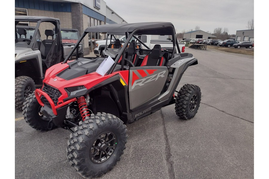 2024 Polaris Industries RZR XP 1000 Ultimate Indy Red - Titanium / Black