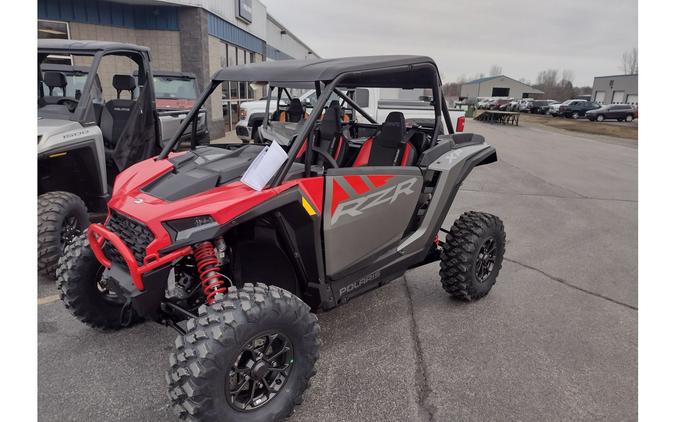 2024 Polaris Industries RZR XP 1000 Ultimate Indy Red - Titanium / Black