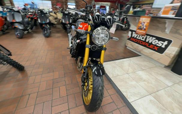 2026 Kawasaki Z900RS SE ABS