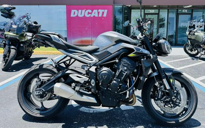 2024 Triumph Street Triple 765 R Silver Ice