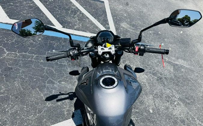 2024 Triumph Street Triple 765 R Silver Ice