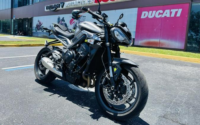 2024 Triumph Street Triple 765 R Silver Ice