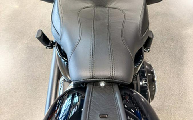2026 Harley-Davidson Softail FLHC - Heritage Classic