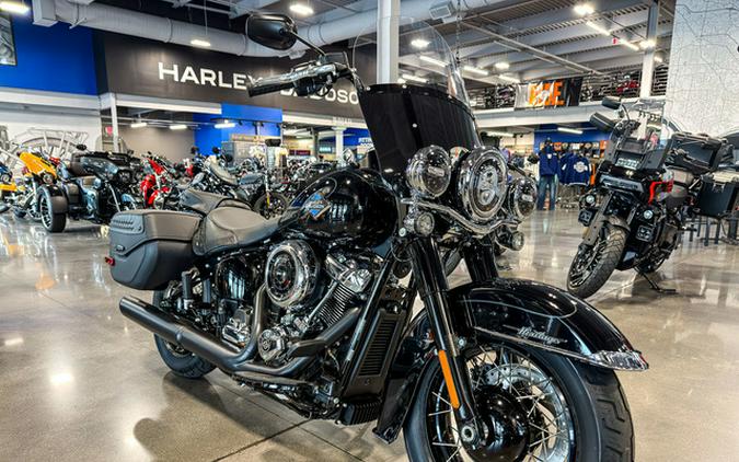 2026 Harley-Davidson Softail FLHC - Heritage Classic