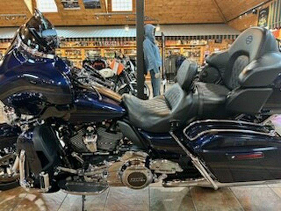 2018 Harley-Davidson 115th Anniversary CVO Limited Odyssey Blue