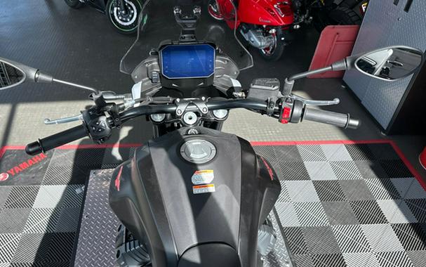2025 Moto Guzzi V85 Strada