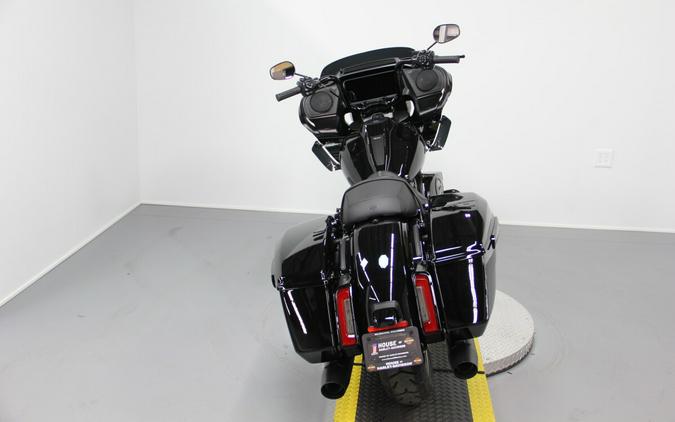 2025 Harley-Davidson® Road Glide® Vivid Black - Black Finish
