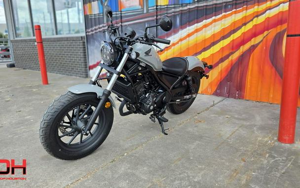 2026 Honda® Rebel 300 E-Clutch