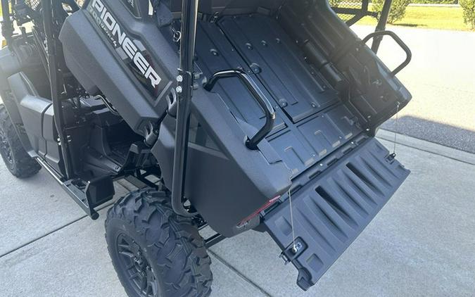 2025 Honda Pioneer 700-4 Deluxe